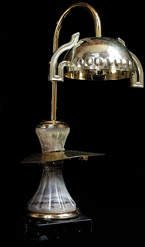 Spiegel en Lamp Trofee voor Rein Bloem (1932-2008), assemblage, Aja Waalwijk 37_rein_bloem.jpg, 35kB
